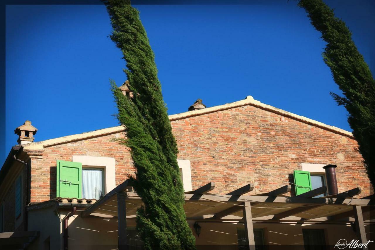 Le Maracla Country House Jesi Exterior foto