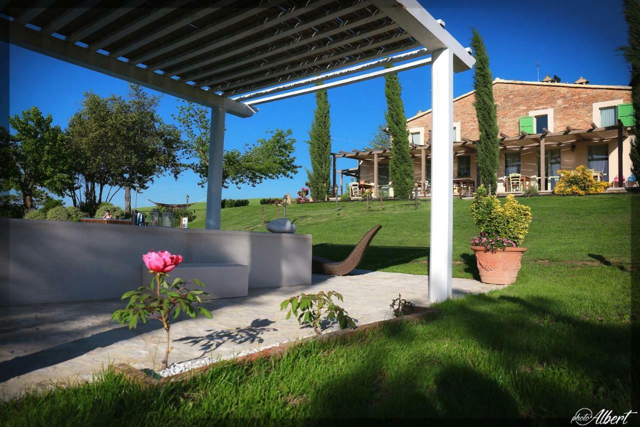 Le Maracla Country House Jesi Exterior foto