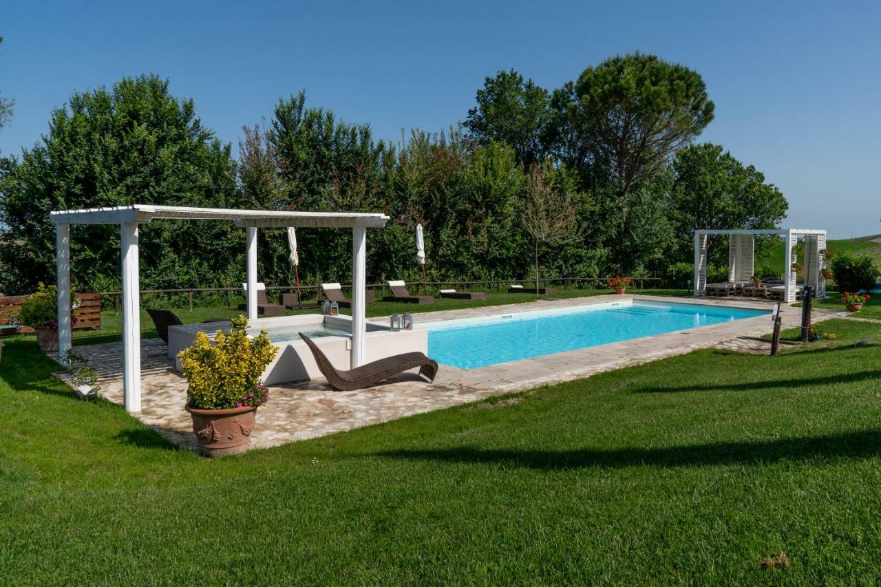 Le Maracla Country House Jesi Exterior foto