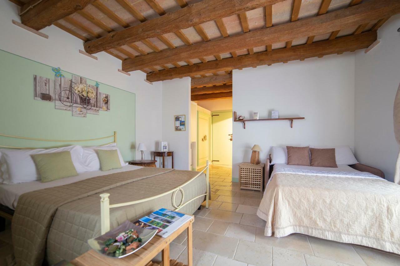 Le Maracla Country House Jesi Exterior foto