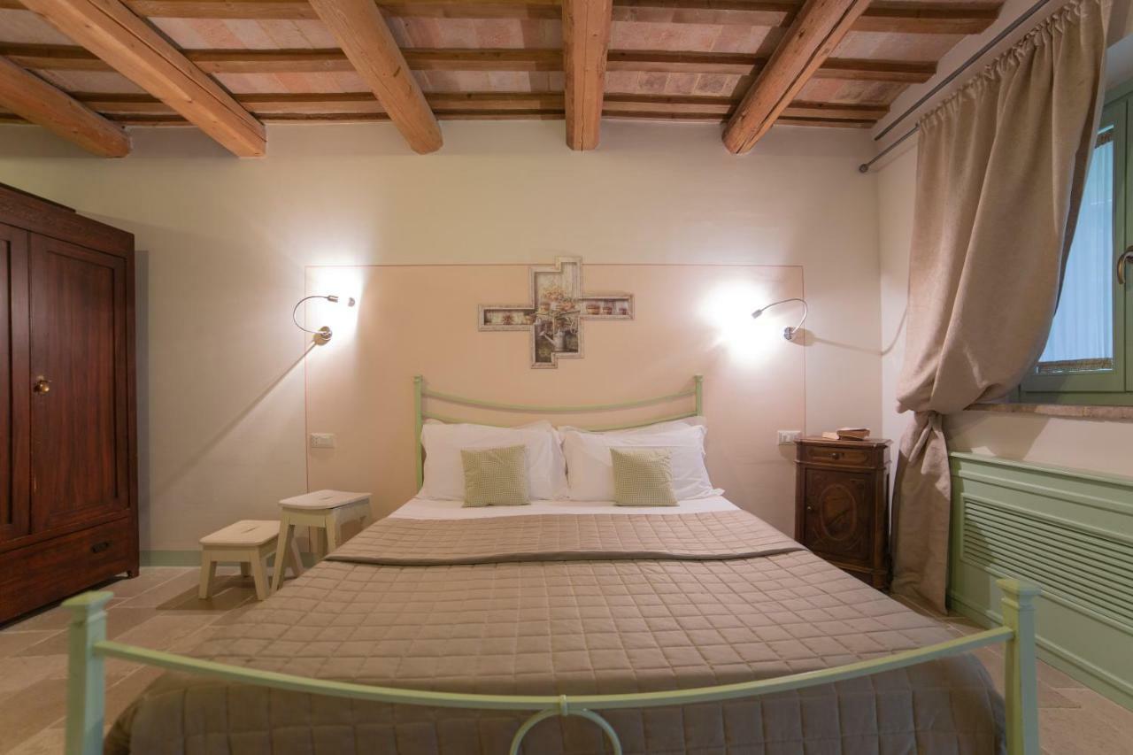 Le Maracla Country House Jesi Exterior foto